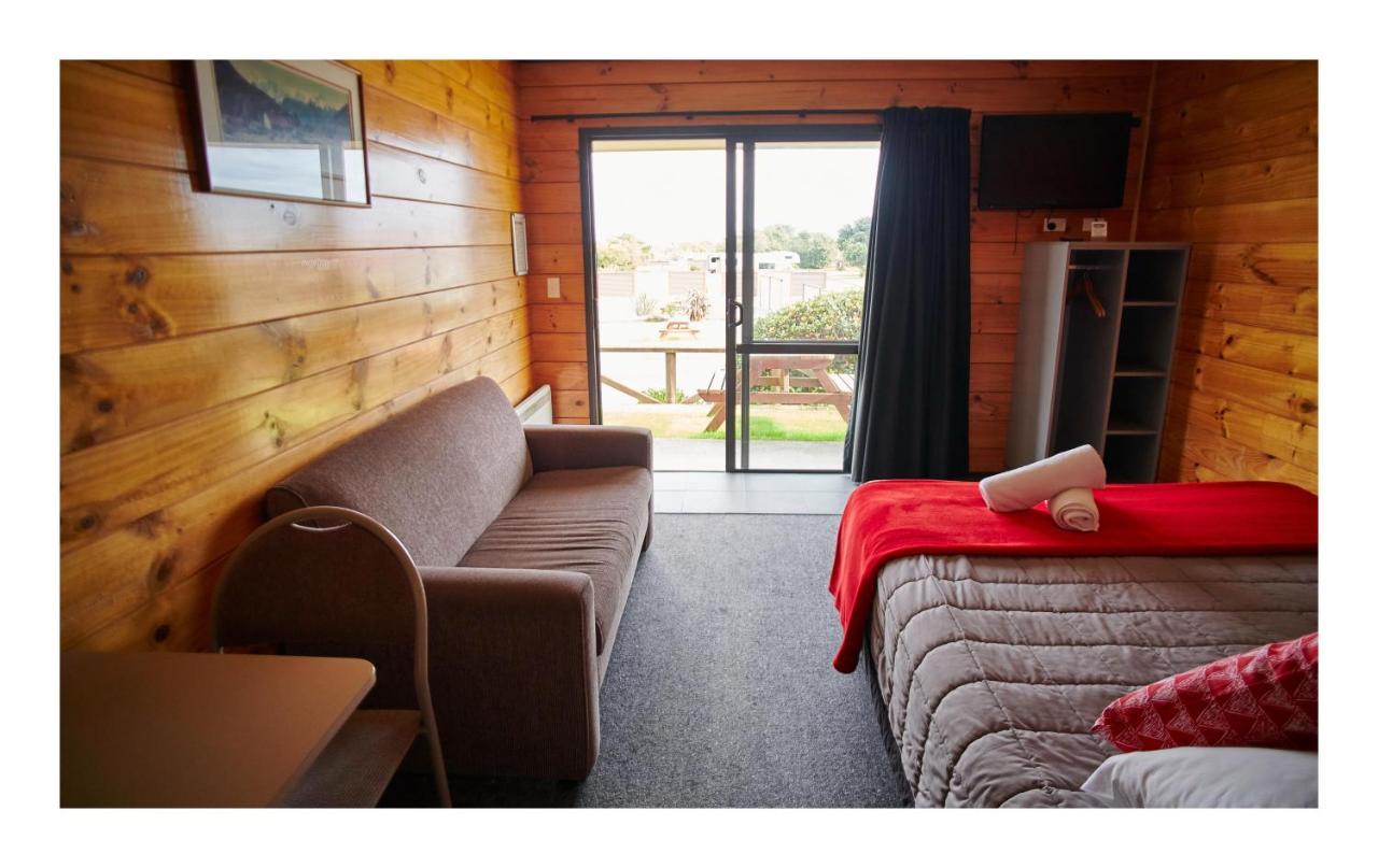 Greymouth Seaside Top 10 Holiday Park Экстерьер фото