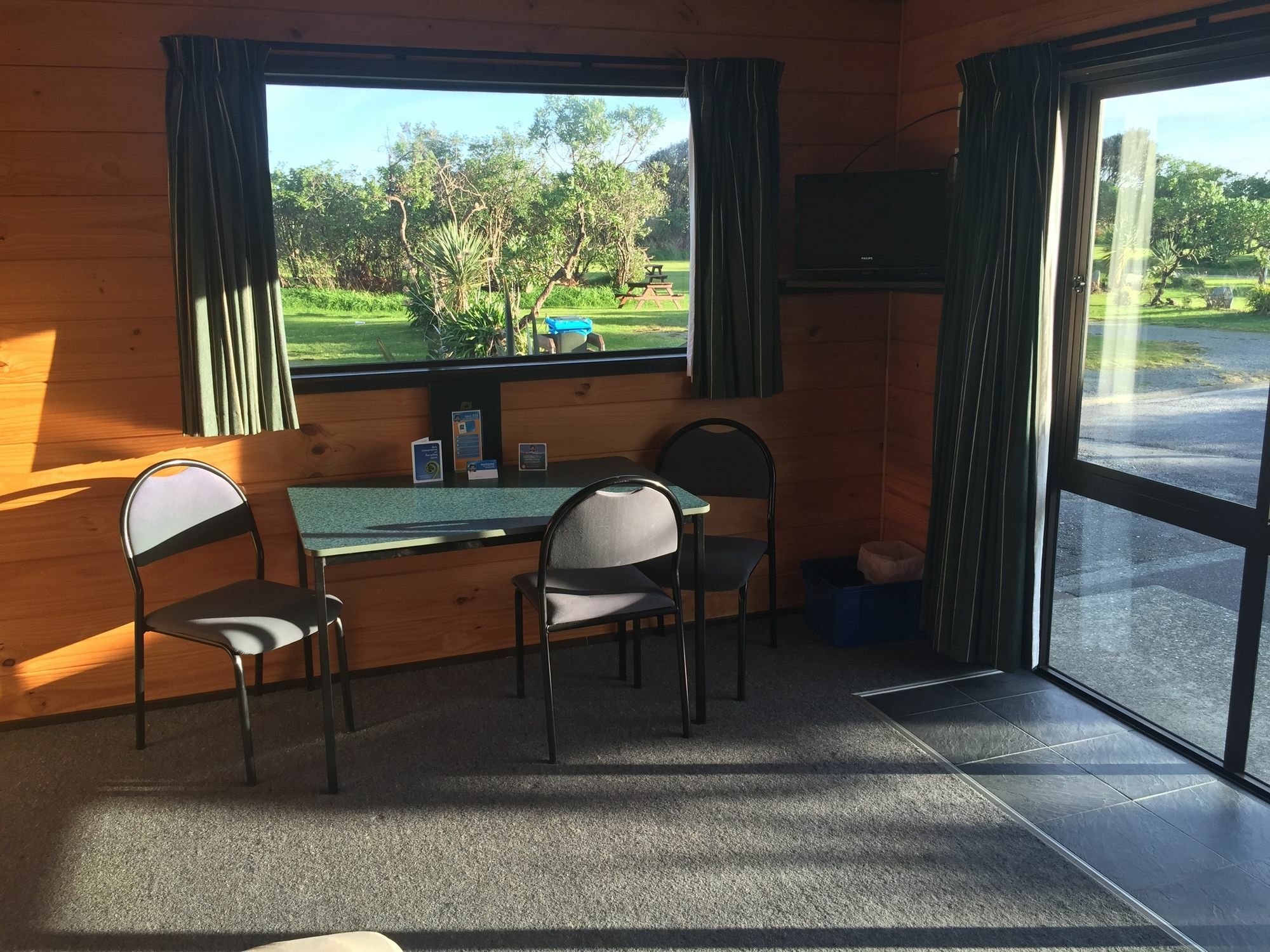 Greymouth Seaside Top 10 Holiday Park Экстерьер фото